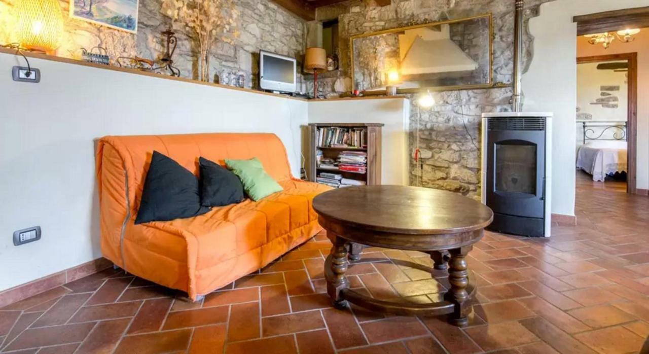Casa Mazzocchi Vista Su Poppi Villa Ngoại thất bức ảnh